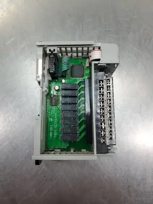 USED Allen-Bradley 1769-OW8I Ser B Rev 3 Compact I/O 8 PT Relay Module