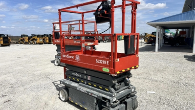 USED 2025 Skyjack SJ3219E