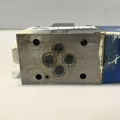USED VICKERS DG4V32AMP7H750
