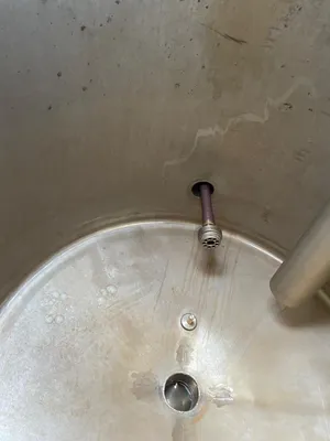 1200 l Used vertical stainless steel storage tank