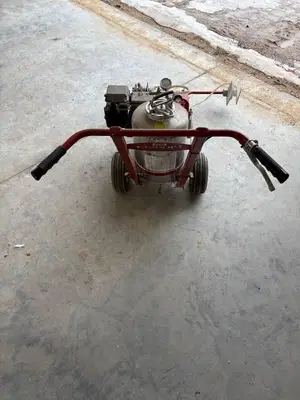 Pioneer Gas-Powered Line Painter / Striping Machine