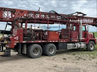 USED 2002 INGERSOLL RAND TH60 TRUCK