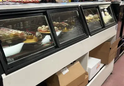 124-0142 Structural Concepts 8 Foot Remote Bakery Case