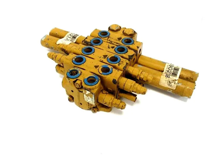 New | in-Stock HUSCO _UNKNOWN_ Valves/Fittings | SB Industrial Supply #816403