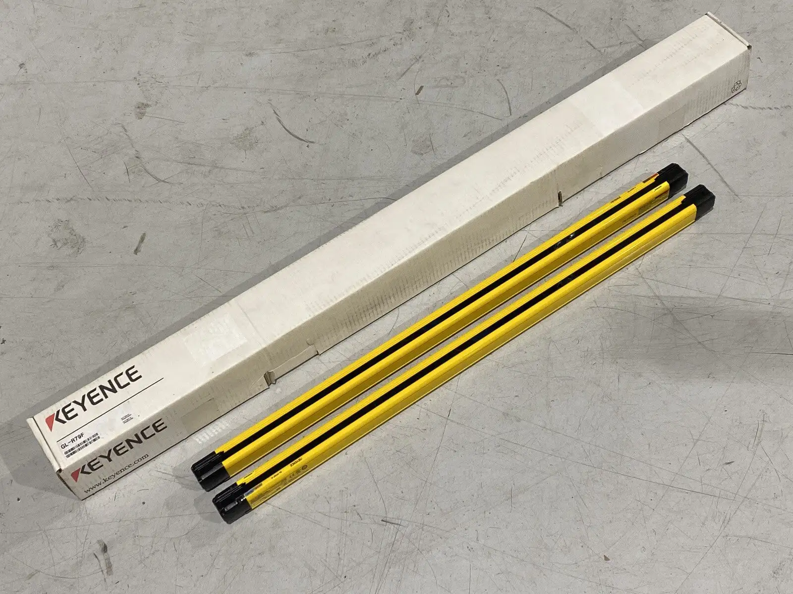 GL-R79F | Keyence  Light Safety Curtains -T Transmitter -R Receiver - New Other