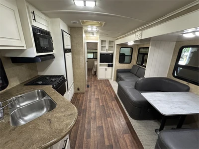 Used DUTCHMAN KOMFORT 3030QB Campers, Caravans, Motorhomes Oregon US | MachineryMax #1341169