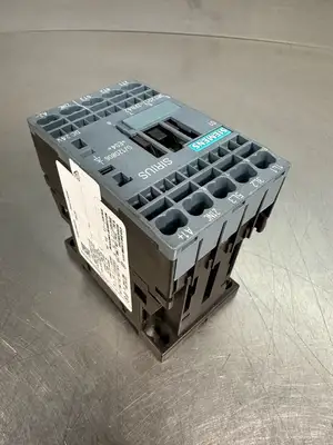 Siemens 3RT2017-2FB42 CONTACTOR 24V 3 POLE SIRIUS (7.4.2)