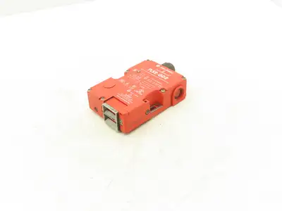 Allen Bradley 440G-T27175 Guardmaster Locking Safety Guard Switch 24V AC/DC