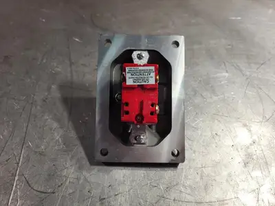 NEW CROUSE-HINDS DSD936 SA