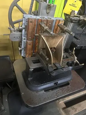 0347-385 Kenloc Model 10 Straight Line Engine Turning Machine