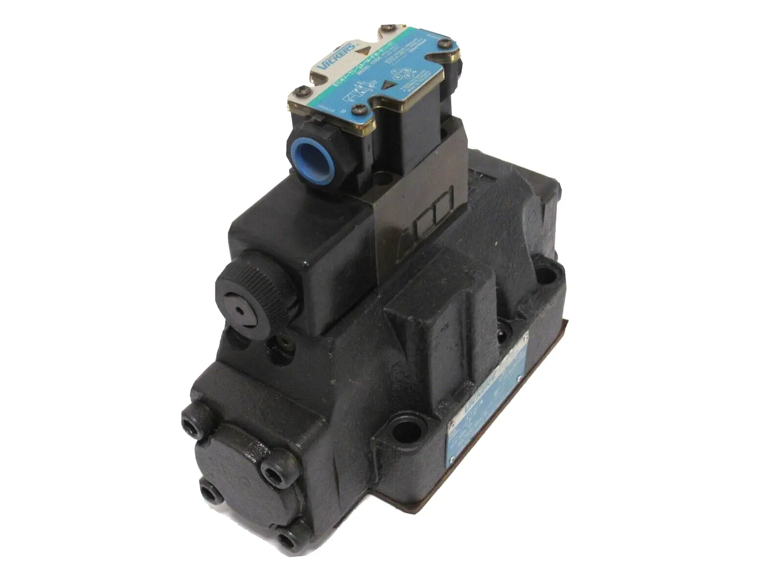 NEW VICKERS DG5S-8-2A-T-M-FW-B5-30 VALVE DG4V-3S-2S-M-FW-B5-60 02-126462