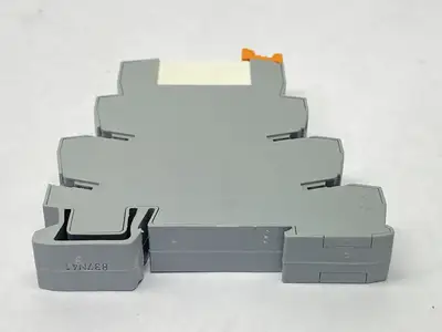PLC-RSC- 24DC/ 1IC/ACT, 2967604 | Phoenix Contact PLC-RSC- 24DC/ 1IC/ACT Relay Module 2967604 - Used
