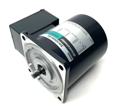 USED ORIENTAL MOTOR WORLD K SERIES AC INDUCTION PINION SHAFT MOTOR 40W