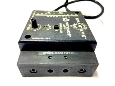 USED TRI-TRONICS COLORMARK CONTRACT SENSOR