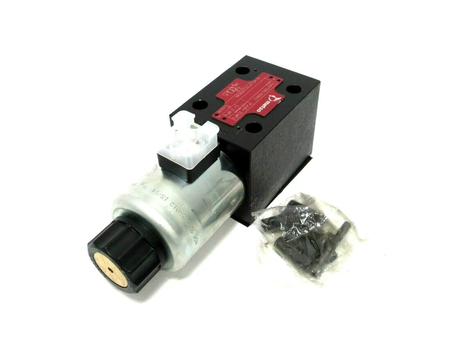 NEW METSO XWB11283-900N12 SOLENOID VALVE WE42P10F22PB0BN XWB11283900N12