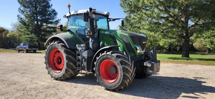 Used FENDT 828 VARIO Agricultural Tractors Nebraska US | Trustworthy Equipment #1403557