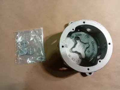 NEW CROUSE-HINDS GRFX129