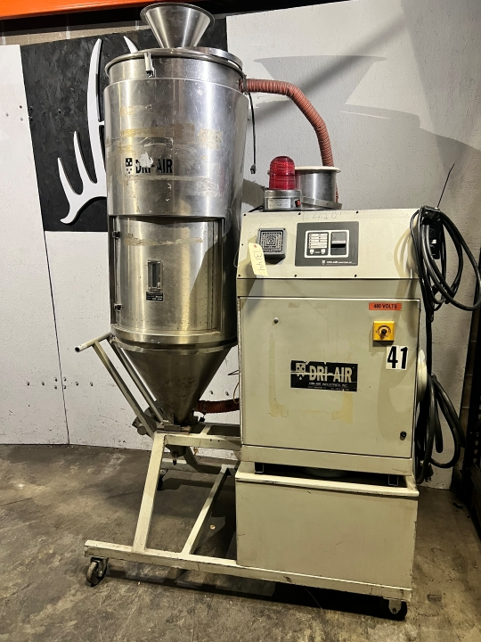 Used 2002 DRI-AIR INDUSTRIES HPD-8 Dryers | Hunter Plastics #788817