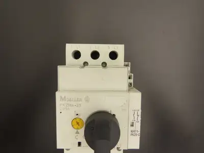 Moeller PKZM4-25 Manual Motor Starter 16-25A 20Hp 600vAC 3Ph