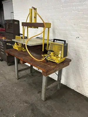 8469-220 Enerpac Model DEM1321 Twin Cylinder Bench Model Hydraulic Press
