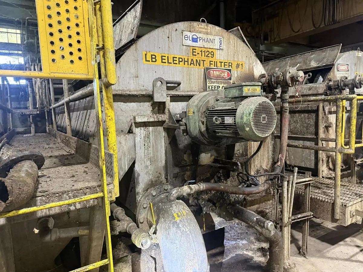 USED 2001 MERI ELEPHANT
