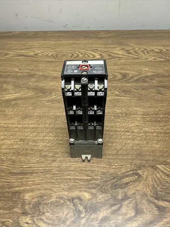 Used ALLEN-BRADLEY 700-P1200A1 Miscellaneous Equipment (Electrical & Power) Ohio US | Surplus Asset Holdings #1209291