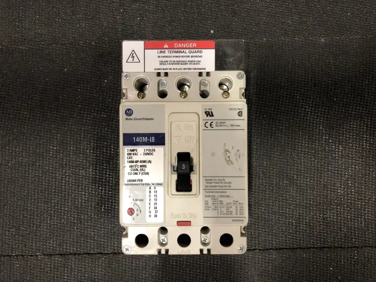 Used ALLEN-BRADLEY 140M-I8P-B30S(A) Switchgears British Columbia CA | Lenmark #244294