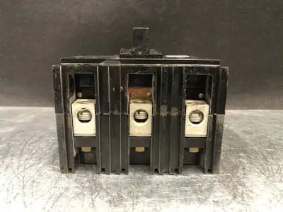 USED SQUARE D FAP36015