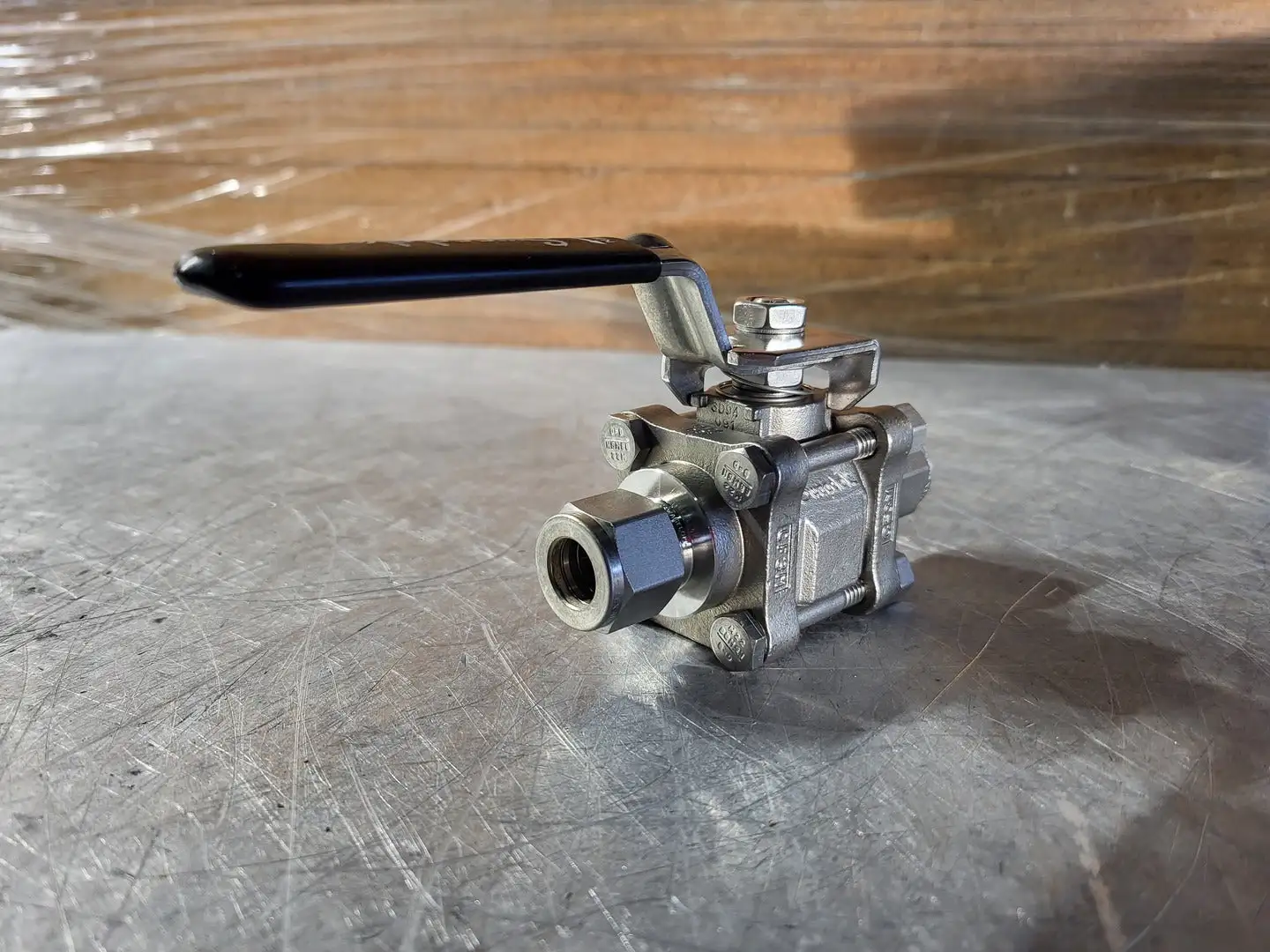 New | in-Stock SWAGELOK SS-63TS8 Valves/Fittings British Columbia CA | Lenmark #255381