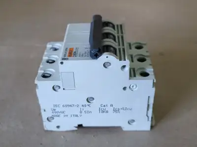 Used MERLIN GERIN C60N Switchgears British Columbia CA | Lenmark #239040