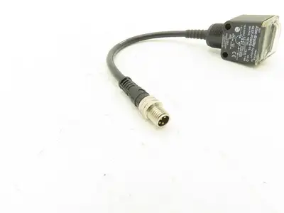 Allen Bradley 42EF-P2MPB-Y4 RightSight Photoelectric Sensor Photo Eye Ser D