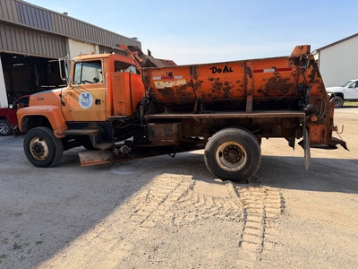 Used 1995 FORD L9000 Dump trucks Michigan US | Miedema Asset Management Group #1371806