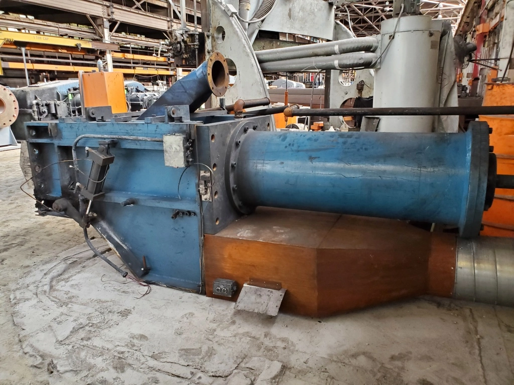 Farrel F270 Pneumatic Hopper