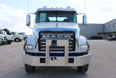 New | in-Stock 2026 MACK GRANITE 64BR Cab Chassis trucks Texas US | Roll Off Truck World #1491873