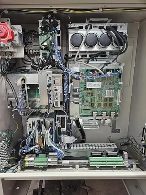 USED 2014 YASKAWA MOTOMAN MH50-20