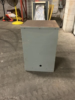 Square D _UNKNOWN_ Power Transformers | Equipment Recovery Corp. (5)