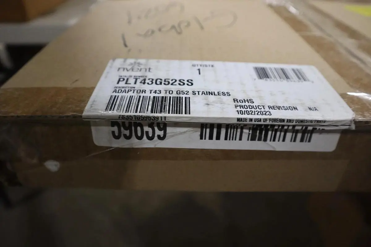 NEW Hoffman Nvent  PLT43G52SS ADAPTOR T43 TO G52 STAINLESS STOCK G476