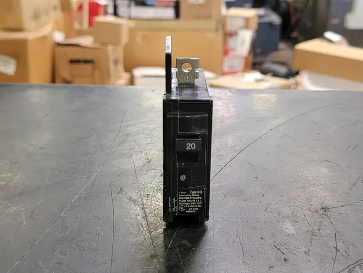 Used SIEMENS BQ120 Switchgears British Columbia CA | Lenmark #241229