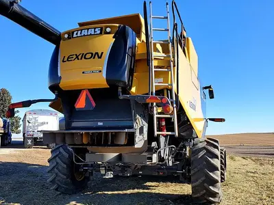 USED 2013 CLAAS LEXION 740TT