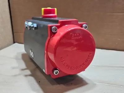 Used TRIAC ES-L1-0600-VSF-XF Pump & Valve Parts British Columbia CA | Lenmark #1489230