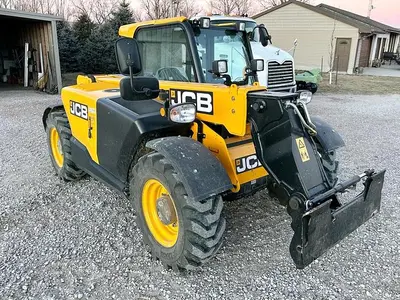 USED 2023 JCB 525-60 AGRI