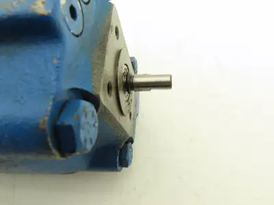 Char-Lynn 2TH08AS2S-E Hydraulic Motor
