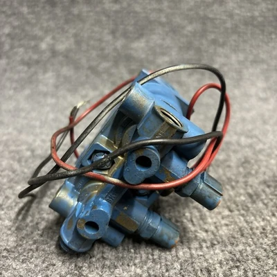 Used Skinner V933-DB2100 Solenoid Valves California US | Davliegogo LLC #1705554