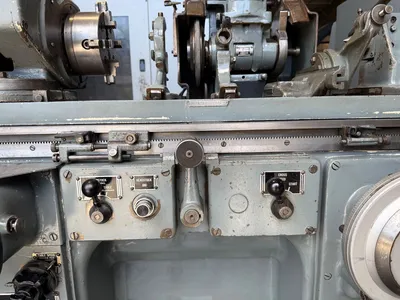 1977 BROWN & SHARPE 1020U Universal Cylindrical Grinders | GMT (14)