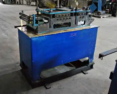 12″ ARDCOR 16-Roll Stock Straightener