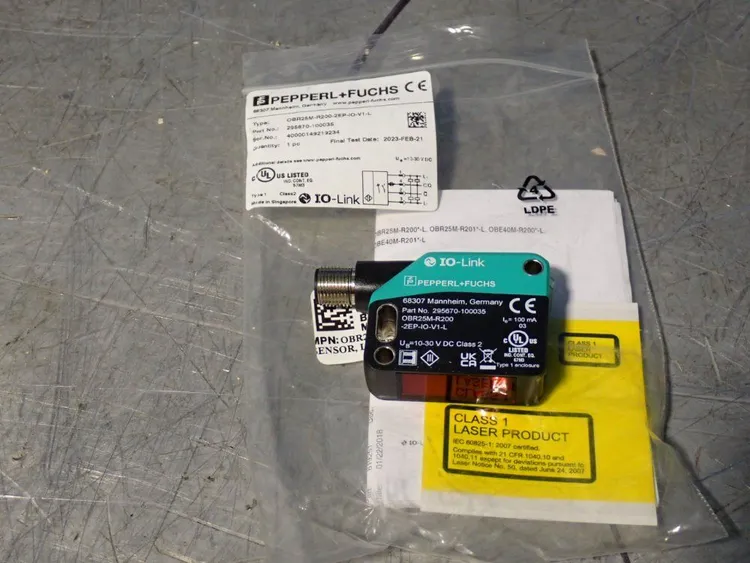 Used PEPPERL AND FUCHS OBR25MR2002EPIOV1L Photoelectric Sensors Ohio US | HGR 24 #941875