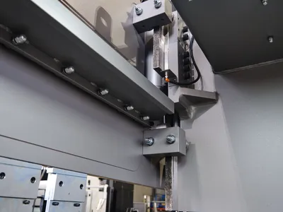 PIONEER Forge 35020 Press Brakes | Pioneer Machine Sales Inc. (9)