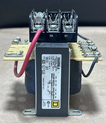 NEW SQUARE D 9070 KF300D1
