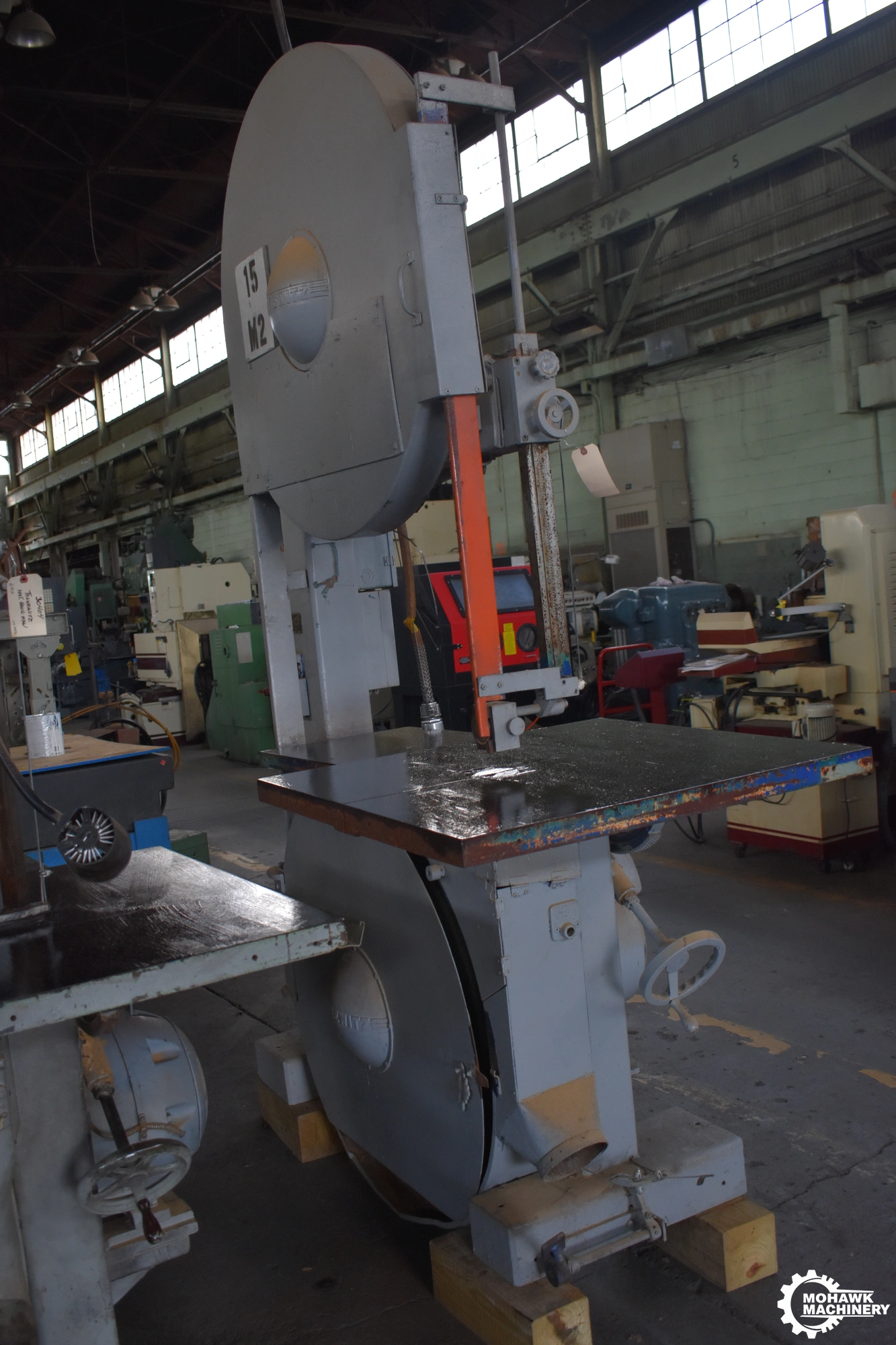 41.5" x 21" TANNEWITZ "RHS" VERTICAL BAND SAW w/DIRECT DRIVE - TILT TABLE - DUST COLLECTOR - 7.5 HP MOTOR