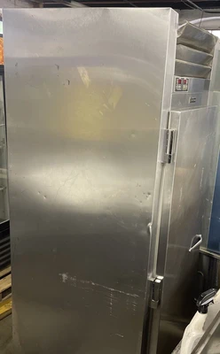 174-0126 Traulsen RPP132 – FHS Single Door Rollin In Dough Warmer Proofer